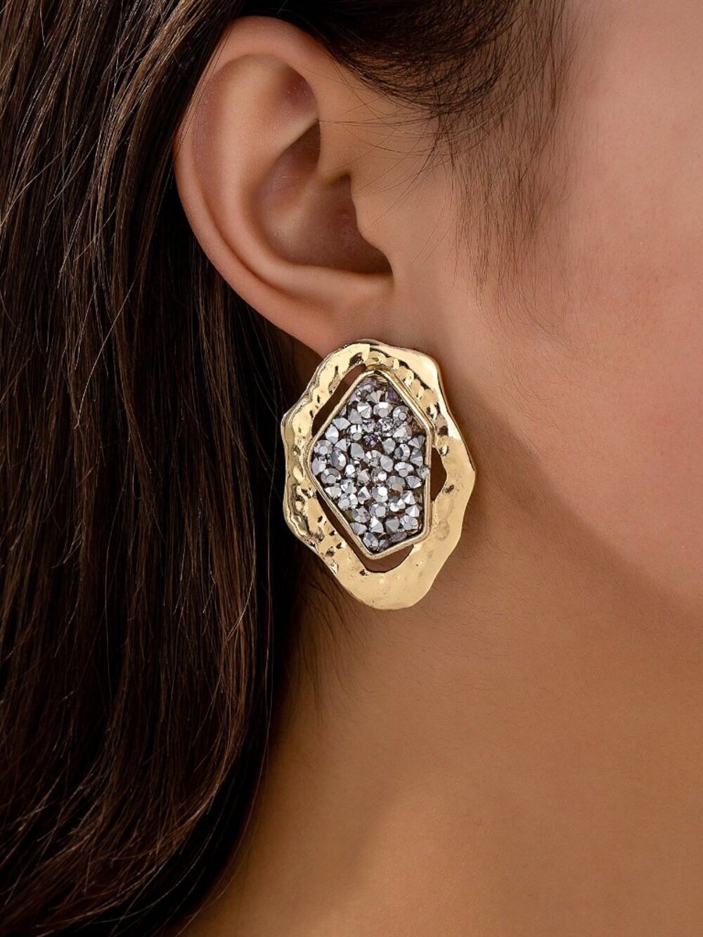 Casual Women's Oversized Asymmetrical Geometric Textured Classic Stud Earrings